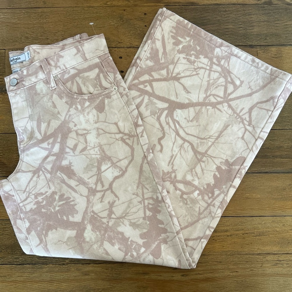 REFRAIN Los Angeles Women's Soft Pink white Camouflage Wide Leg Denim Pants - Picture 6 of 9